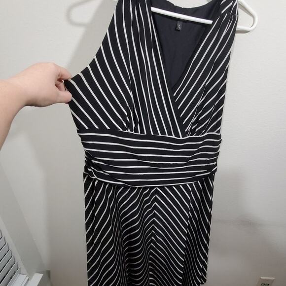 Floral pintucked corduroy‎ button down shir… - Picture 3 of 5